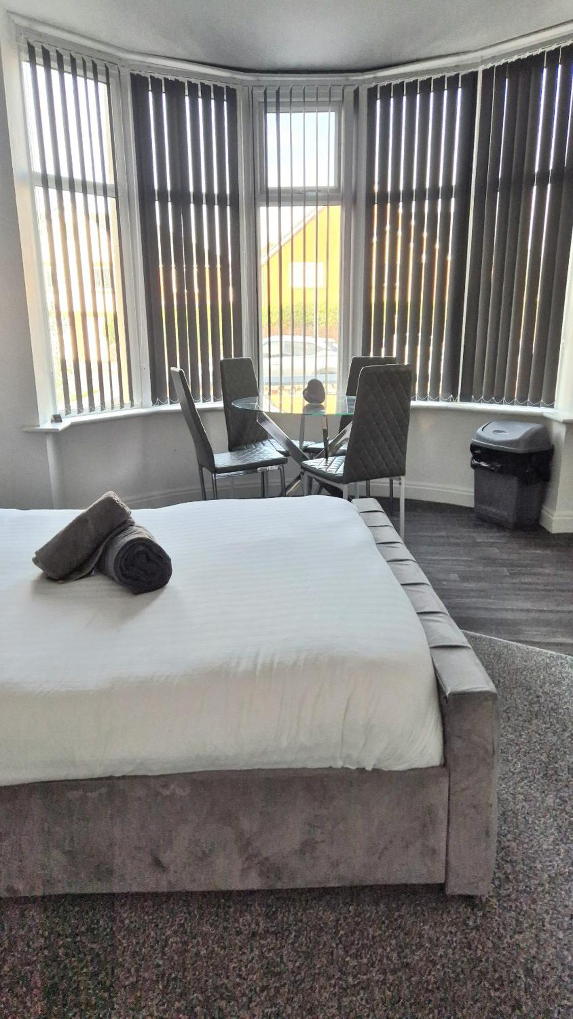Deluxe Apartments On Mersey One ブラックプール エクステリア 写真